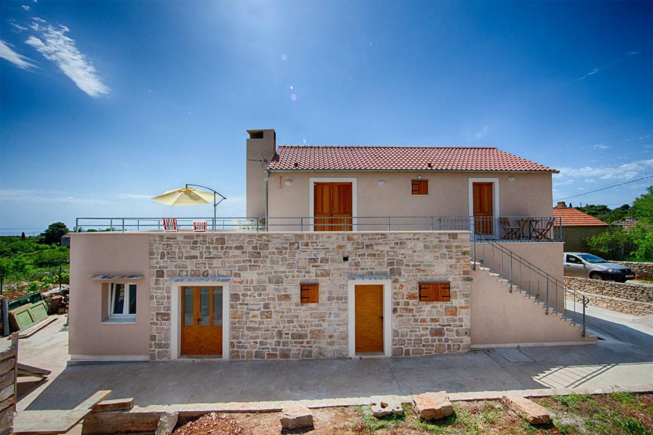 Betini Apartments - Authentic Island Escape Komiža 外观 照片